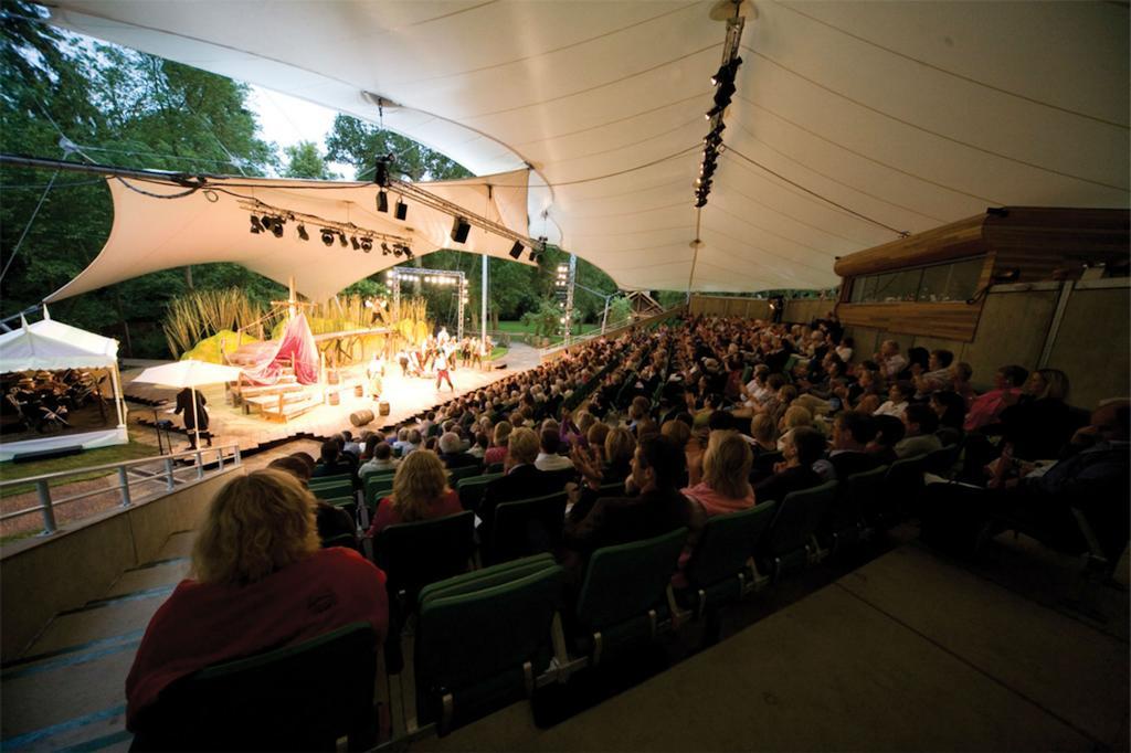 Kilworth House Hotel And Theatre Lutterworth Exterior photo